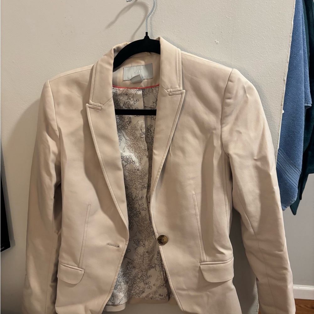 H&M Classic Cream Blazer